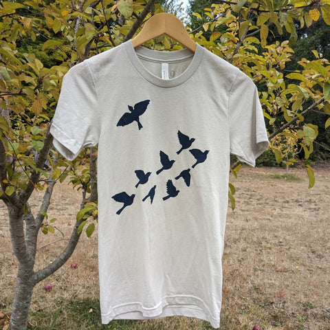 Flying birds short sleeve t-shirt
